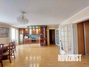 2-к квартира, вторичка, 105м2, 8/10 этаж