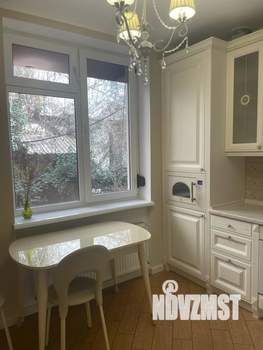 2-к квартира, вторичка, 57м2, 1/2 этаж