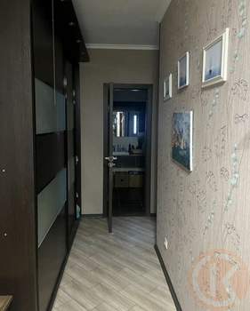 1-к квартира, вторичка, 60м2, 1/1 этаж