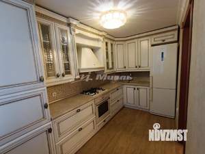 3-к квартира, вторичка, 72м2, 1/9 этаж