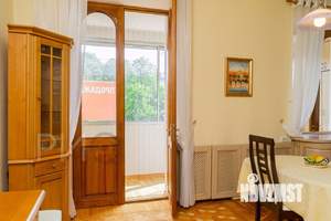 2-к квартира, вторичка, 70м2, 3/3 этаж