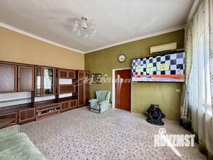 2-к квартира, вторичка, 72м2, 2/2 этаж