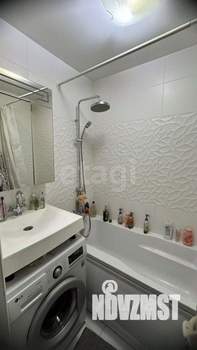 2-к квартира, вторичка, 54м2, 1/10 этаж
