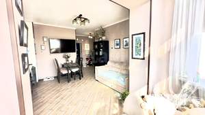 2-к квартира, вторичка, 60м2, 1/9 этаж