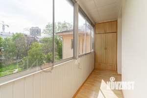 2-к квартира, вторичка, 70м2, 3/3 этаж