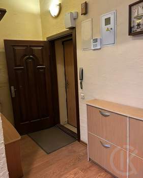4-к квартира, вторичка, 165м2, 2/2 этаж