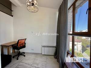 2-к квартира, вторичка, 70м2, 3/3 этаж