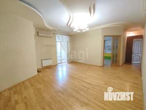 4-к квартира, вторичка, 126м2, 2/3 этаж