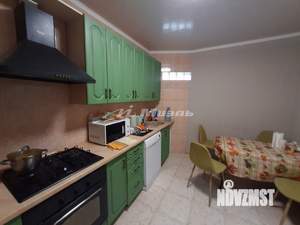 2-к квартира, вторичка, 72м2, 1/2 этаж