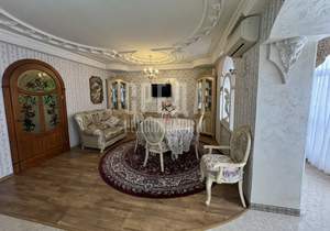 4-к квартира, вторичка, 174м2, 9/10 этаж