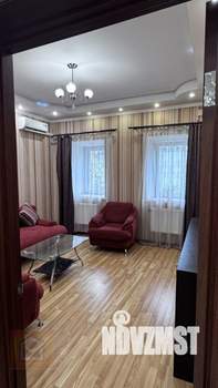 2-к квартира, вторичка, 70м2, 1/1 этаж