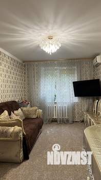 2-к квартира, вторичка, 54м2, 1/10 этаж