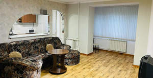 3-к квартира, вторичка, 68м2, 1/9 этаж