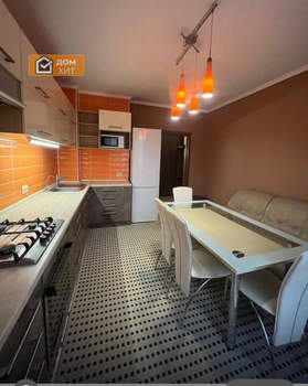 2-к квартира, вторичка, 76м2, 1/10 этаж