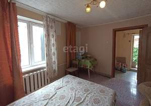 2-к квартира, вторичка, 52м2, 1/1 этаж