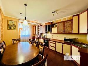 3-к квартира, вторичка, 100м2, 8/11 этаж