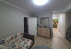 2-к квартира, вторичка, 72м2, 1/2 этаж