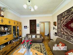 3-к квартира, вторичка, 100м2, 2/3 этаж