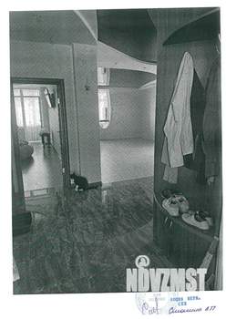 Студия квартира, вторичка, 98м2, 1/10 этаж