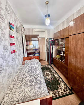 3-к квартира, вторичка, 57м2, 1/3 этаж