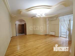 4-к квартира, вторичка, 126м2, 2/3 этаж