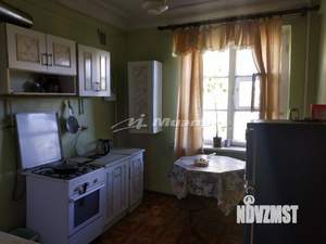 4-к квартира, вторичка, 95м2, 3/3 этаж