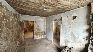 2-к квартира, вторичка, 65м2, 1/1 этаж