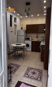 2-к квартира, вторичка, 70м2, 1/1 этаж