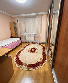 3-к квартира, вторичка, 72м2, 9/9 этаж