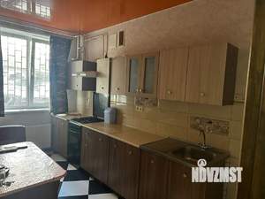 2-к квартира, вторичка, 60м2, 1/10 этаж