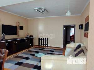 5-к квартира, вторичка, 210м2, 2/4 этаж