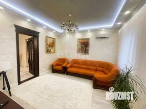 3-к квартира, вторичка, 123м2, 1/1 этаж