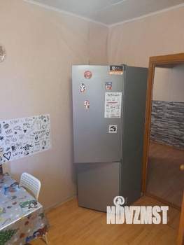 2-к квартира, вторичка, 54м2, 1/9 этаж