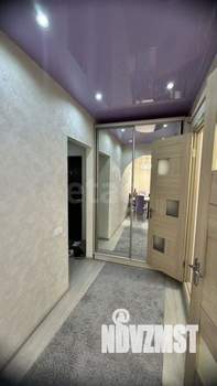2-к квартира, вторичка, 54м2, 1/10 этаж