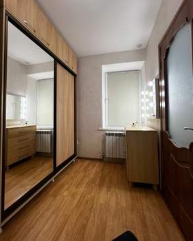 2-к квартира, вторичка, 50м2, 1/1 этаж