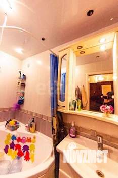 6-к квартира, вторичка, 100м2, 1/1 этаж