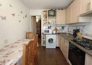 4-к квартира, вторичка, 77м2, 2/9 этаж