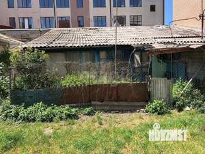 2-к квартира, вторичка, 60м2, 1/1 этаж