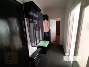 2-к квартира, вторичка, 64м2, 1/9 этаж