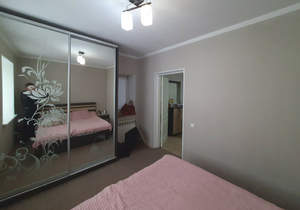 2-к квартира, вторичка, 72м2, 1/2 этаж