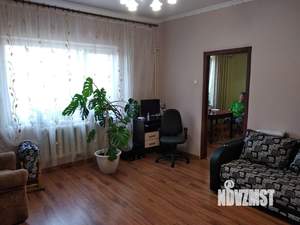 4-к квартира, вторичка, 70м2, 1/1 этаж