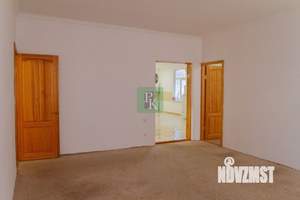 4-к квартира, вторичка, 166м2, 3/3 этаж