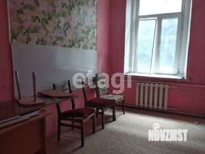 4-к квартира, вторичка, 107м2, 1/2 этаж