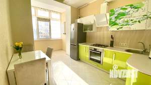 2-к квартира, вторичка, 68м2, 1/10 этаж