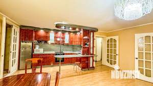 3-к квартира, вторичка, 105м2, 8/10 этаж