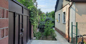 3-к квартира, вторичка, 47м2, 1/1 этаж
