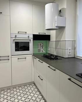 2-к квартира, вторичка, 40м2, 1/5 этаж