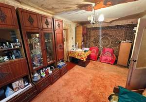 2-к квартира, вторичка, 42м2, 1/3 этаж