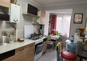 3-к квартира, вторичка, 47м2, 1/4 этаж