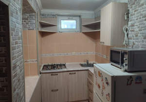 3-к квартира, вторичка, 50м2, 1/2 этаж